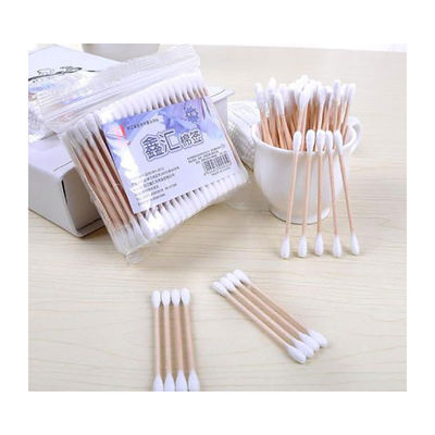 Lightweight Medical Cotton Swabs Wooden Stick Convenient Anti Bacterial